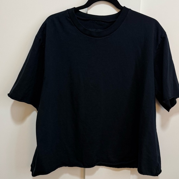 Frank & Eileen Perry Crewneck Tee NYC City Style Casual Classic Designer Top - Picture 4 of 6